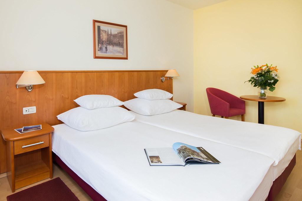 hotel-2