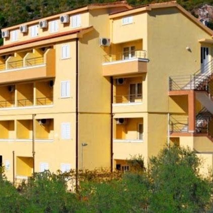 Vila Lena